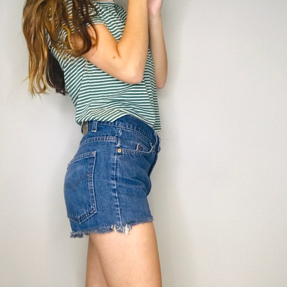 Reformation orange tab levis shorts - Picture 4 of 7